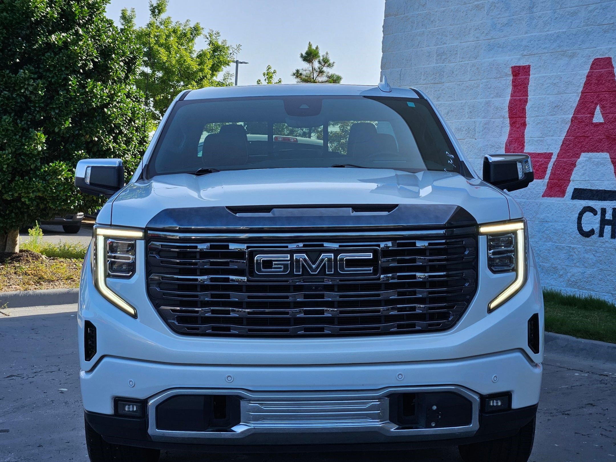 Used 2024 GMC Sierra 1500 Denali Denali Ultimate with VIN 1GTUUHEL8RZ382987 for sale in Little Rock