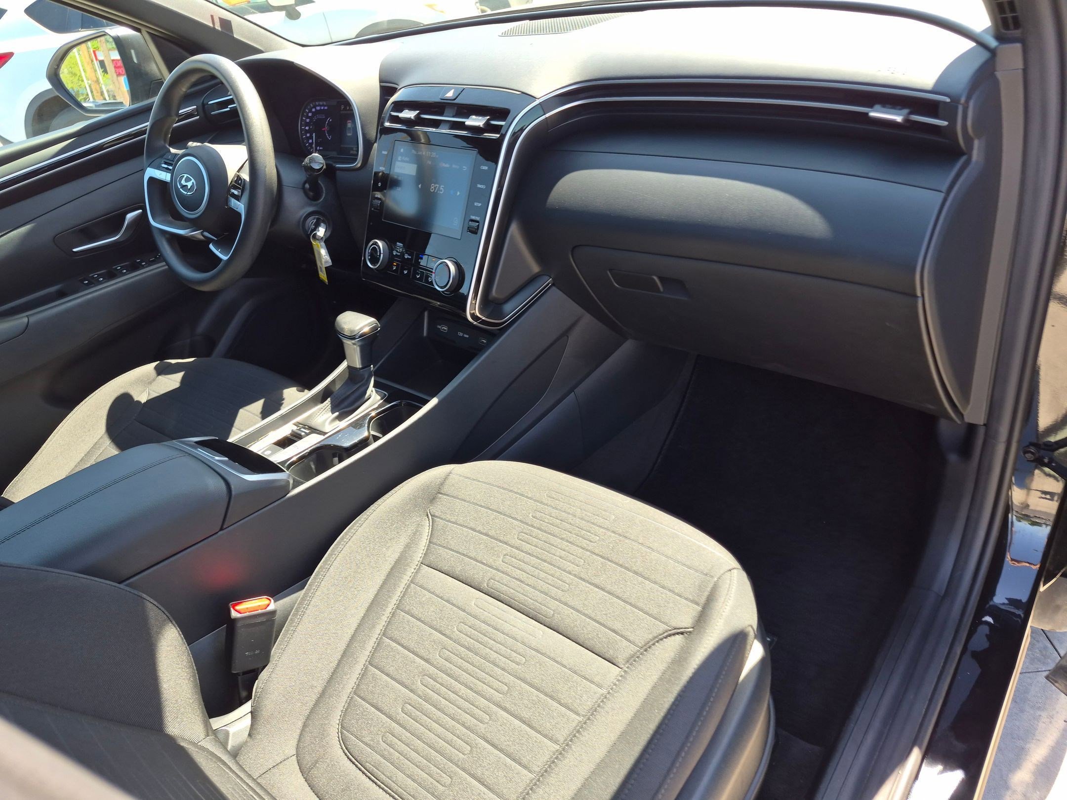 2023 Hyundai Santa Cruz SE - Photo 31