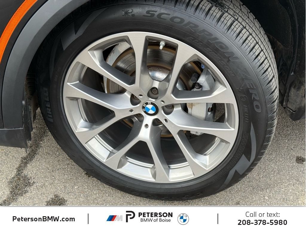Used 2023 Black Sapphire Metallic BMW xDrive40i image 10