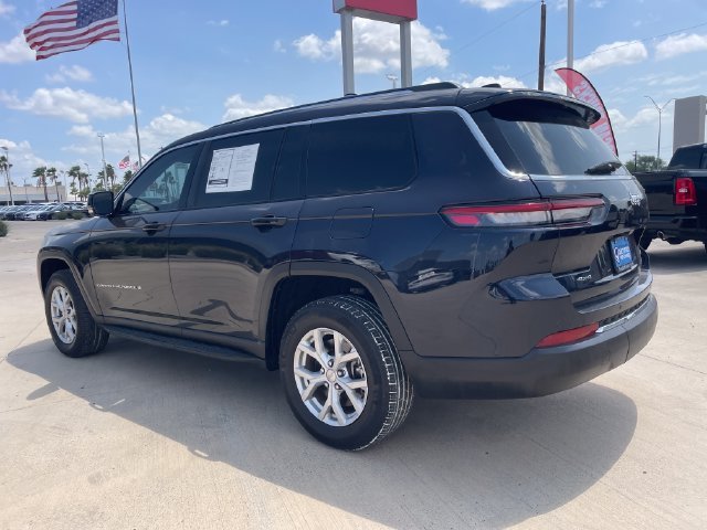 Used 2023 Black Jeep Limited image 3