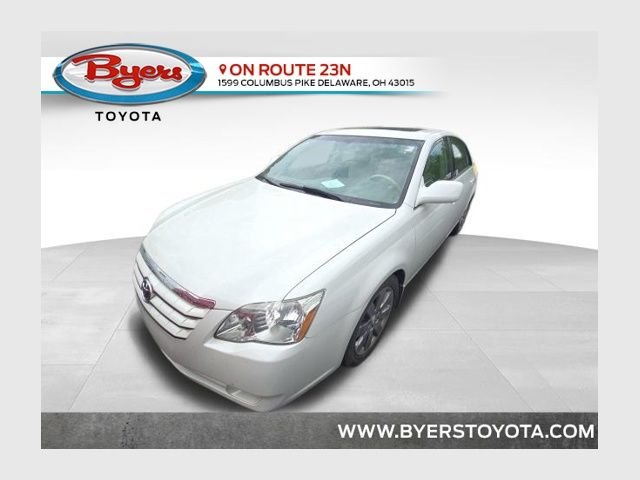 2005 Toyota Avalon's photo