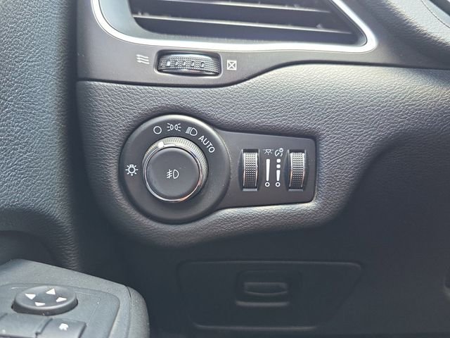 2021 Jeep Cherokee Trailhawk - Photo 25