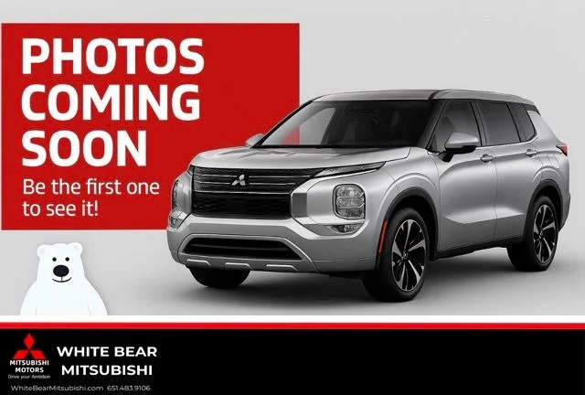 Used 2023 Red Hyundai SEL image 1