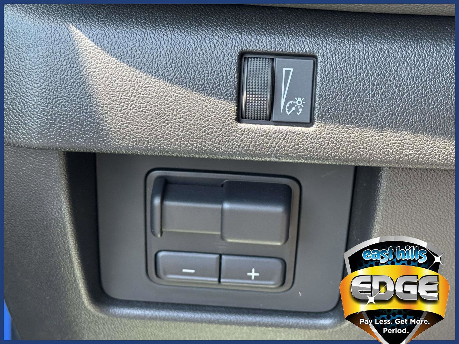 2025 Chevrolet Colorado ZR2 - Photo 17