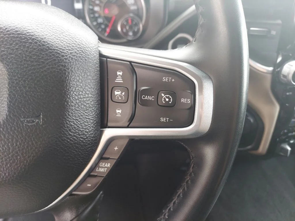 Used 2024 Silver Ram Laramie image 14