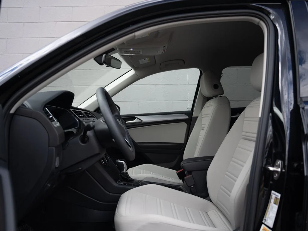 Used 2023 Black Volkswagen 2.0T S image 17