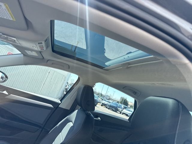 New 2026 Platinum Gray Volkswagen 1.5T SE image 12