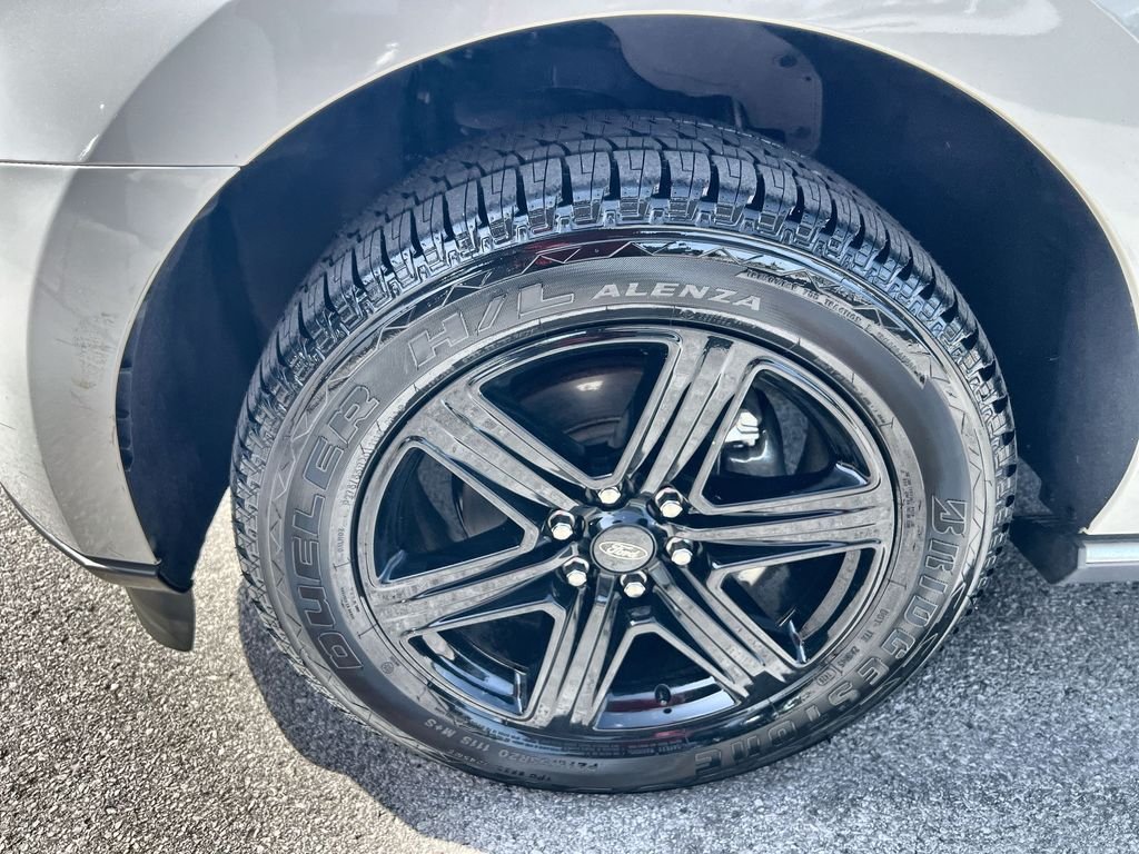 Used 2020 White Ford Limited image 10