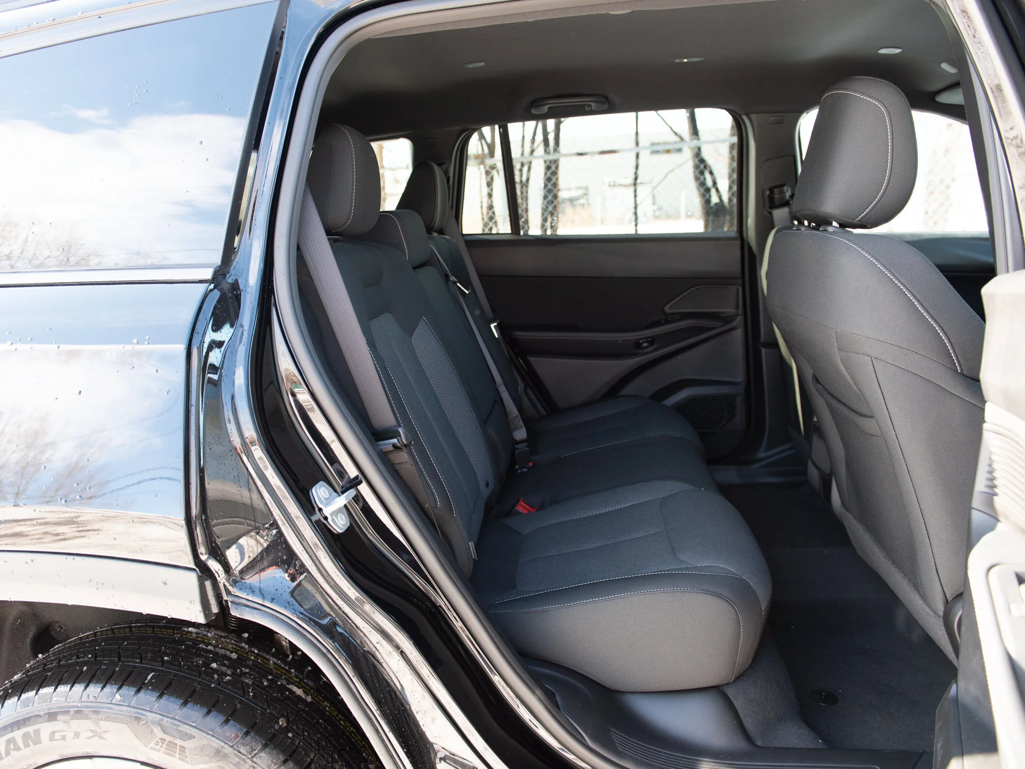 New 2026 Black Jeep Laredo * Hybrid, Remote Start, Heated Seats, Blind-Spot/Cross-Path Detection image 22