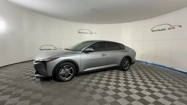 Certified Used 2025 Gray Kia LXS image 5
