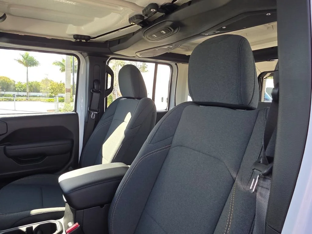 New 2026 Bright White Clear-Coat Exterior Paint Jeep Sport image 12
