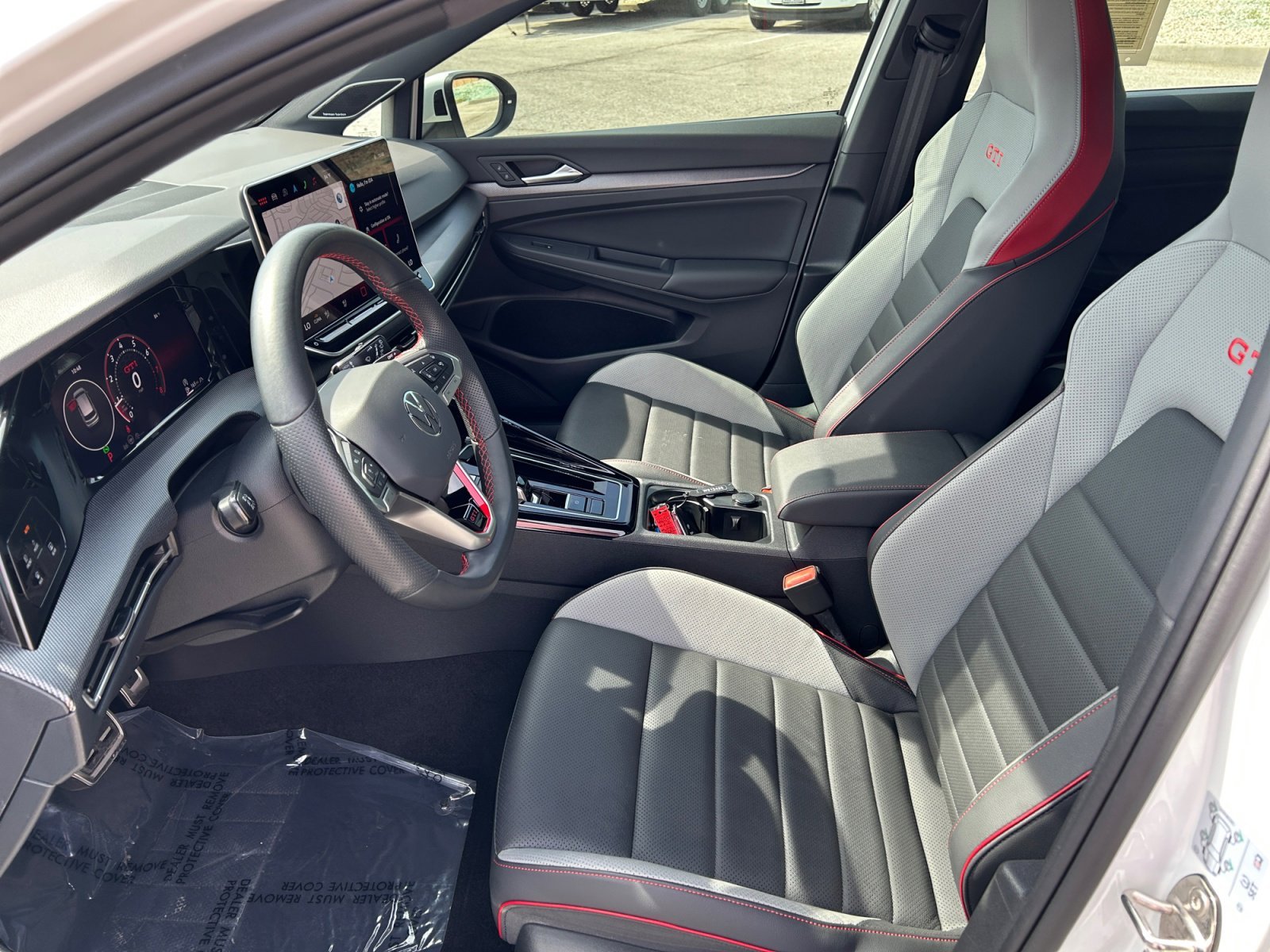Used 2025 White Volkswagen Autobahn image 26