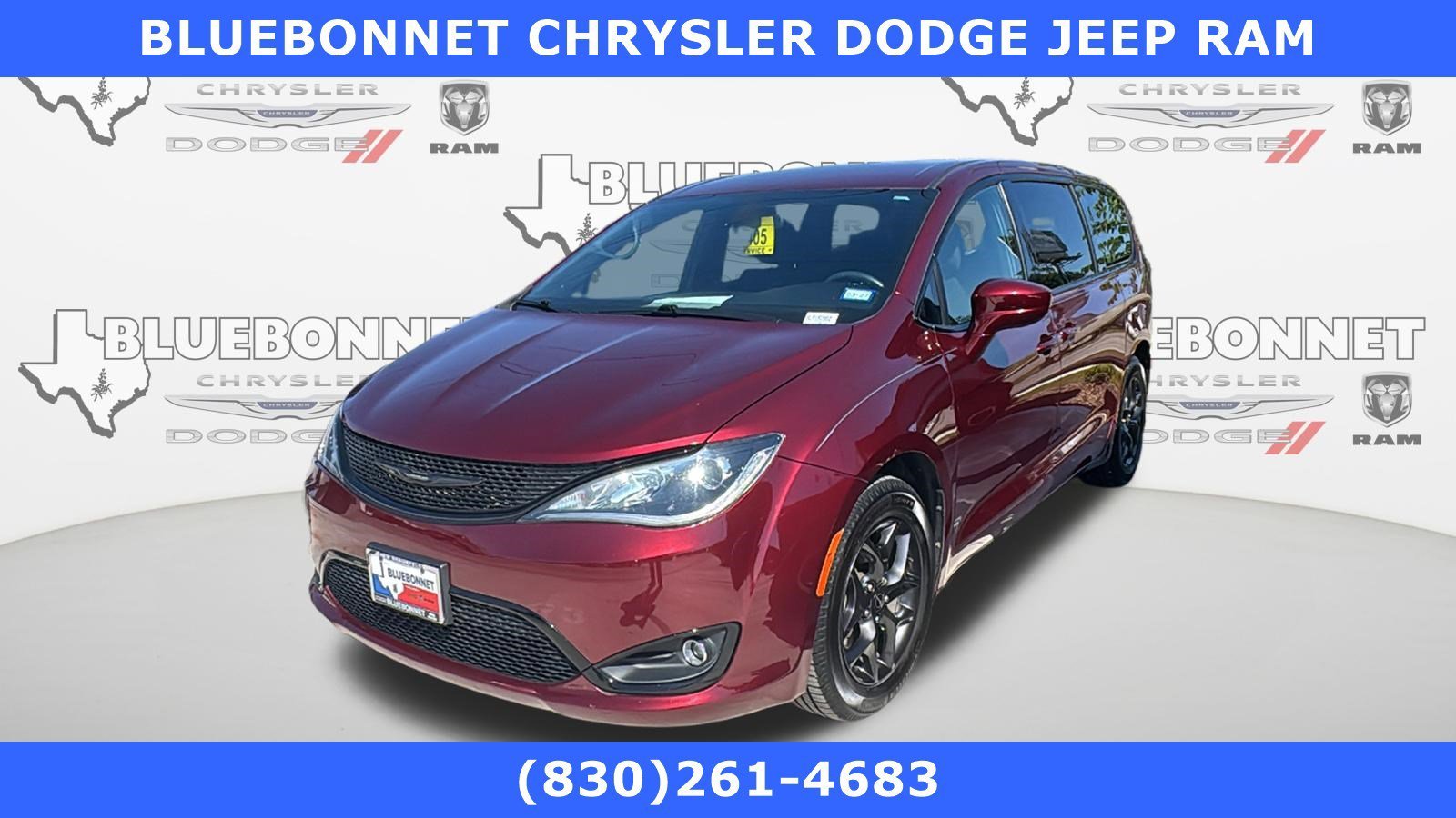 2020 Chrysler Pacifica Touring's photo