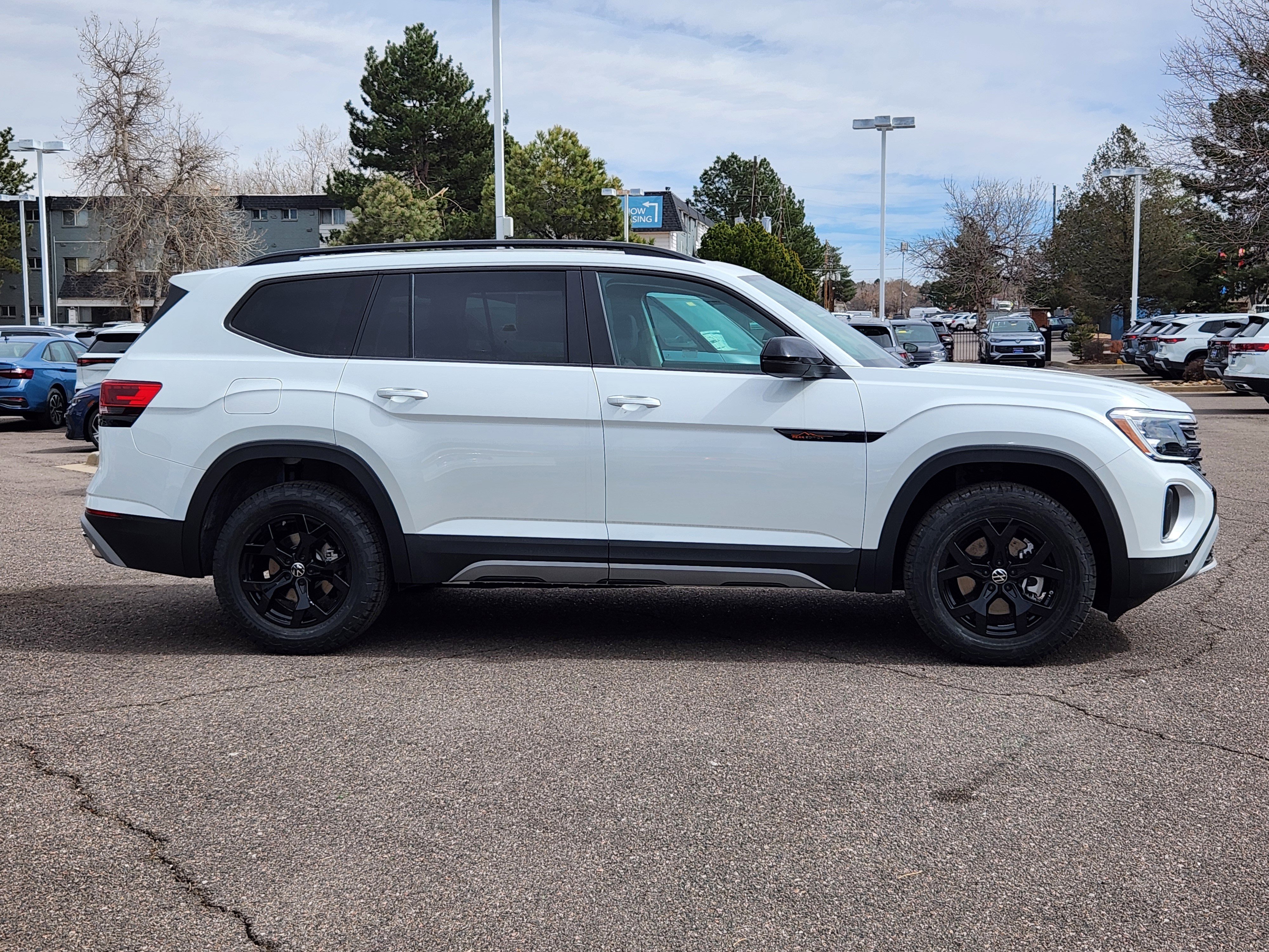 New 2026 White Volkswagen 2.0T Peak Edition image 4