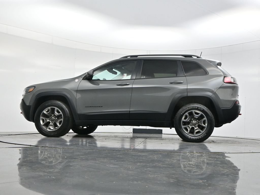 Used 2019 Sting Gray Clearcoat Jeep Trailhawk image 49
