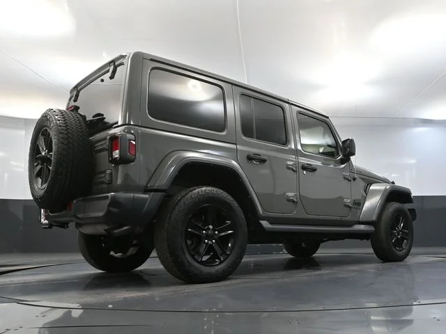 Certified Used 2022 Gray Jeep Unlimited Sahara Altitude image 54