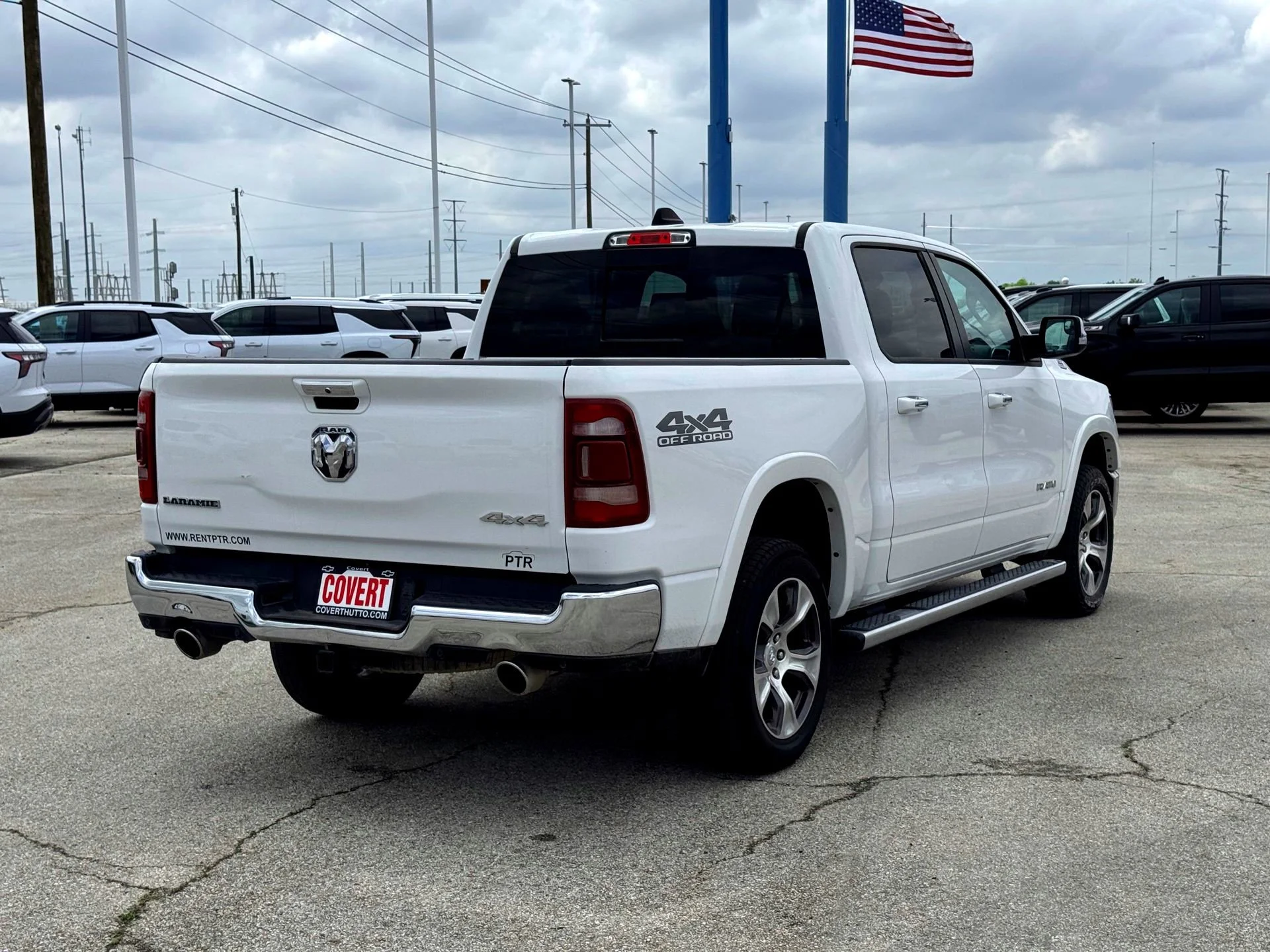 Used 2022 Bright White Clearcoat Ram Laramie image 7