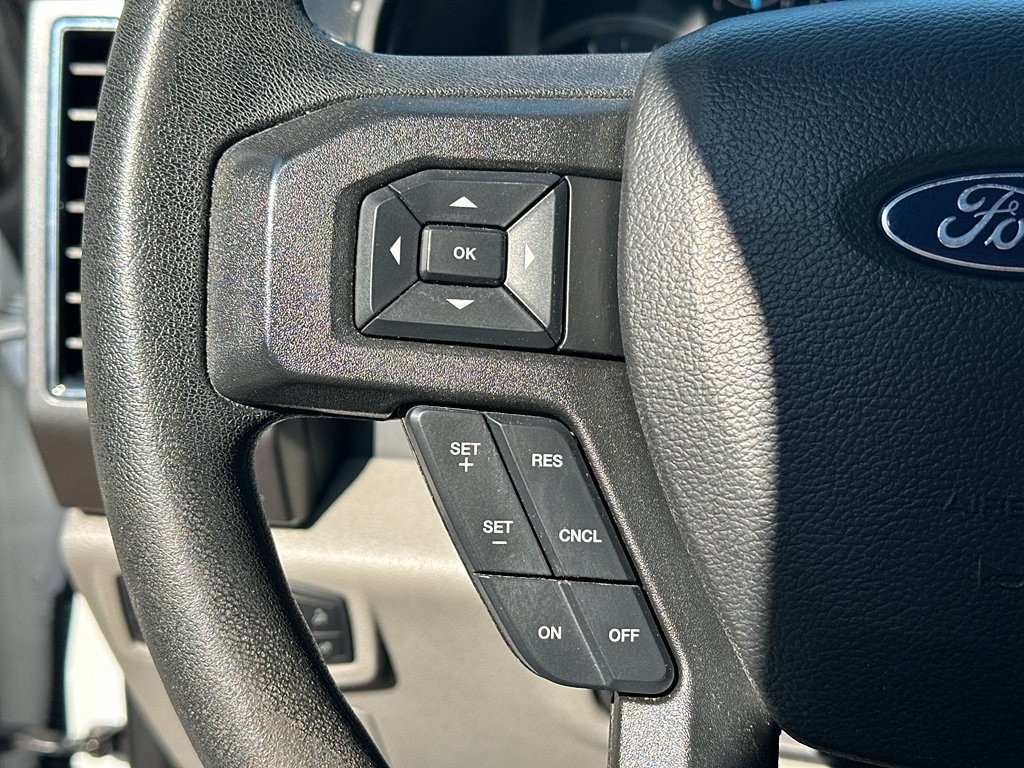 Used 2019 Oxford White Ford XLT image 8
