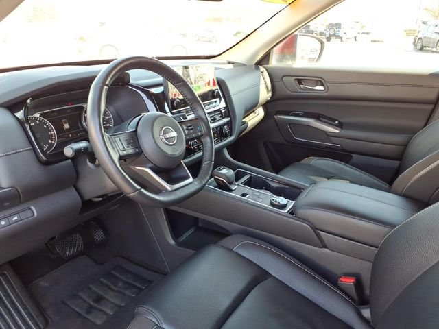 2024 Nissan Pathfinder SL - Photo 13