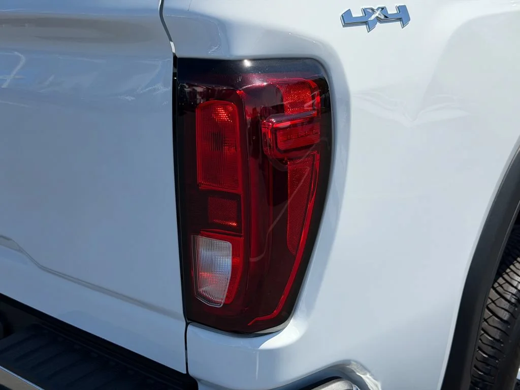 New 2026 Summit White GMC Pro image 11