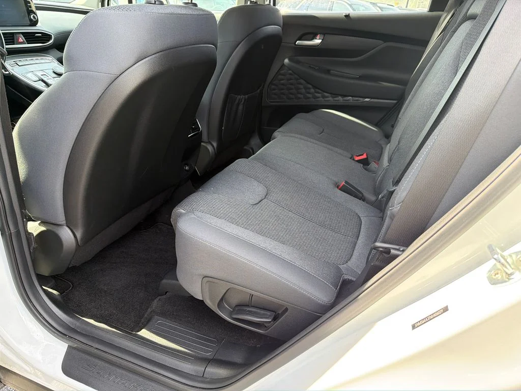 Used 2022 Gray Hyundai SEL image 21
