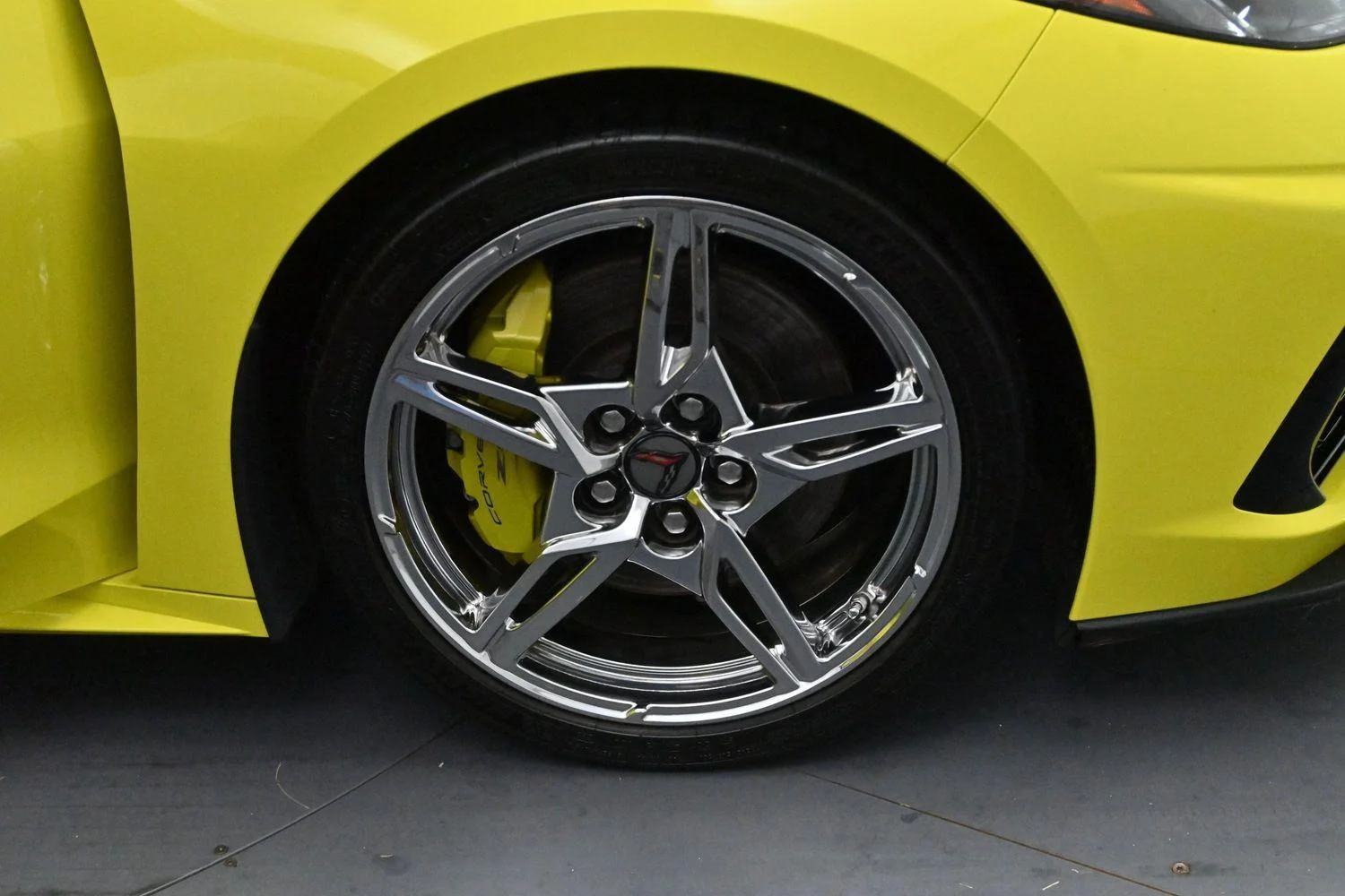 Used 2021 ACCELERATE YELLOW METALLIC Chevrolet 1LT image 31