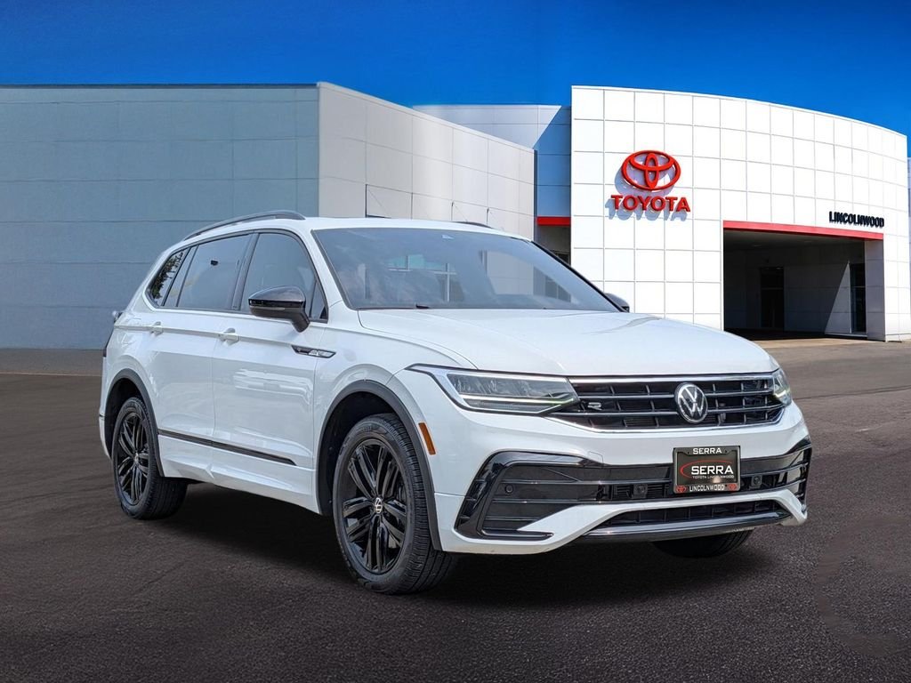 Used 2022 White Volkswagen 2.0T SE R-Line Black image 7