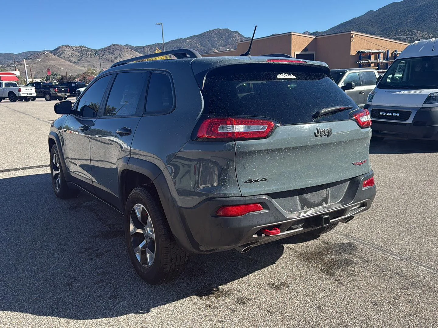 Used 2014 Anvil Clear Coat Jeep Trailhawk image 4