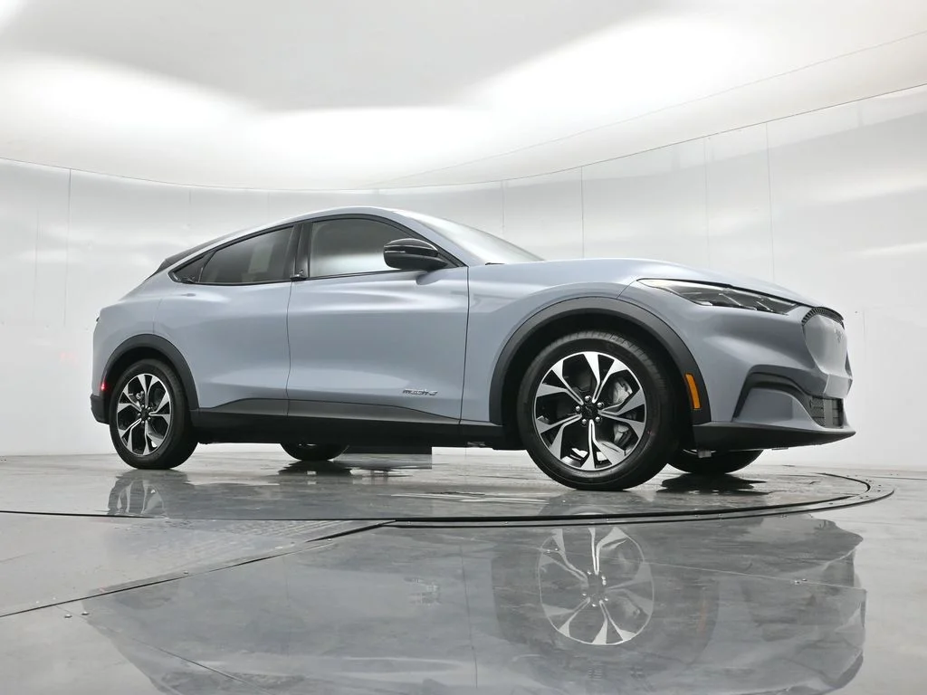New 2026 Gray Ford Select image 42