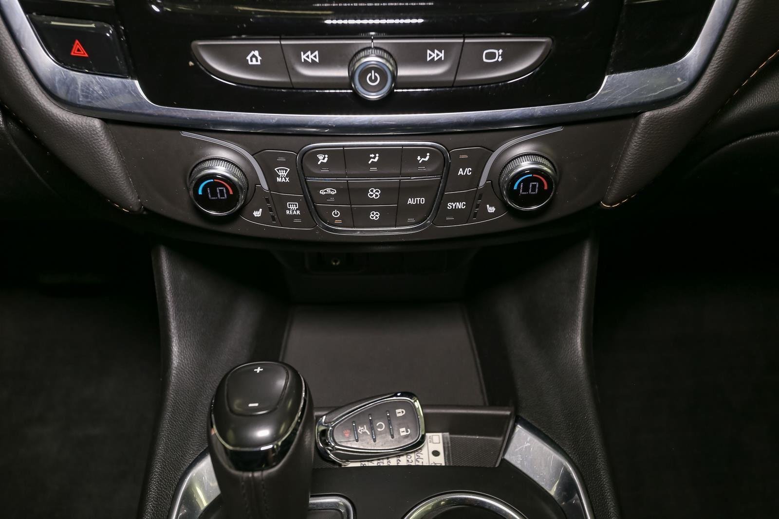 Used 2020 Graphite Metallic Chevrolet LT Cloth image 35