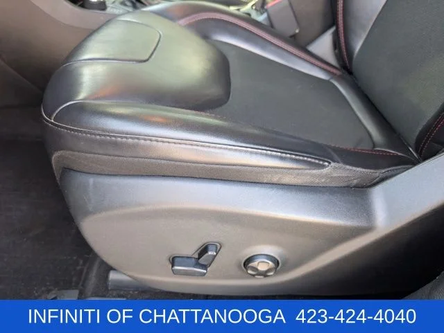 Used 2019 White Jeep Trailhawk image 19