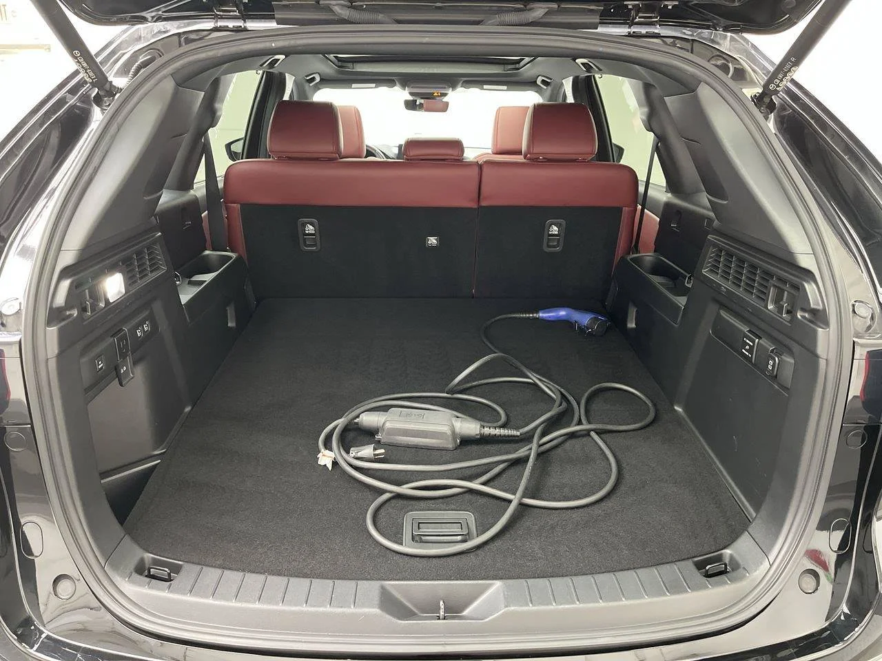 Used 2025 Black Mazda Premium Plus Package image 30
