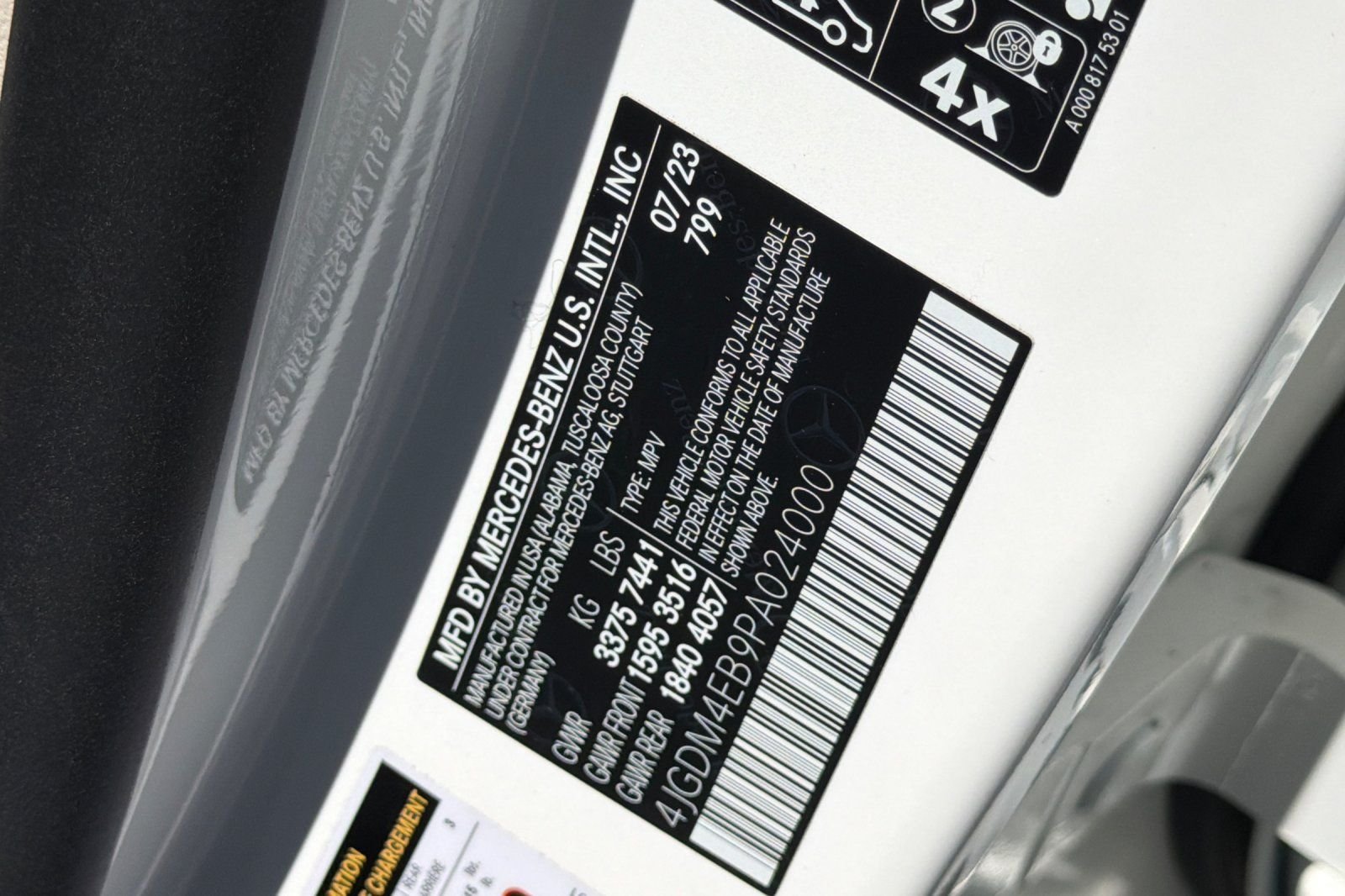Certified Used 2023 White Mercedes-Benz 580 image 37