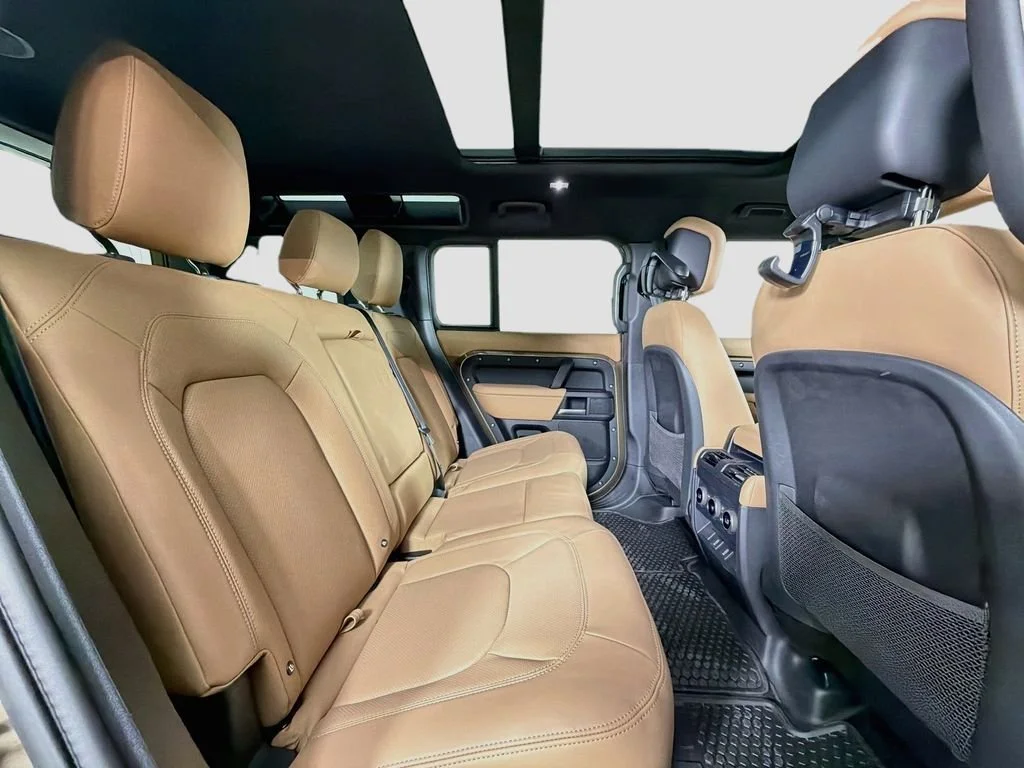 2026 Land Rover Defender X-Dynamic SE - Photo 29