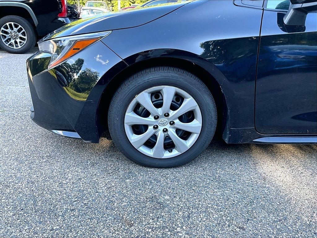 Certified Used 2025 Black Toyota LE image 7
