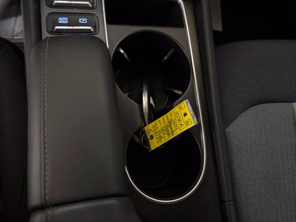 Used 2024 Transmission Blue Hyundai SEL image 30