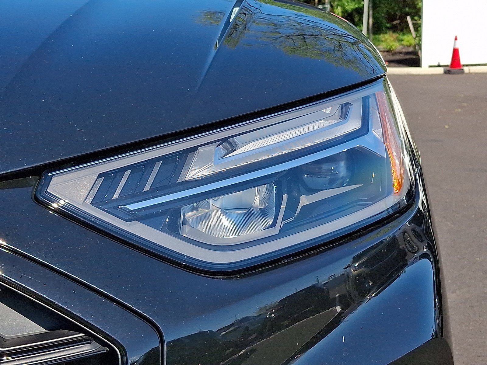 Used 2024 Mythos Black Metallic   0E0e Audi S line Premium Plus image 9