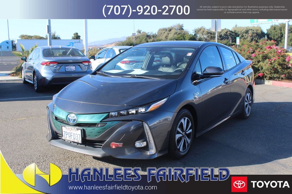Used 2017 Gray Toyota Advanced image 3