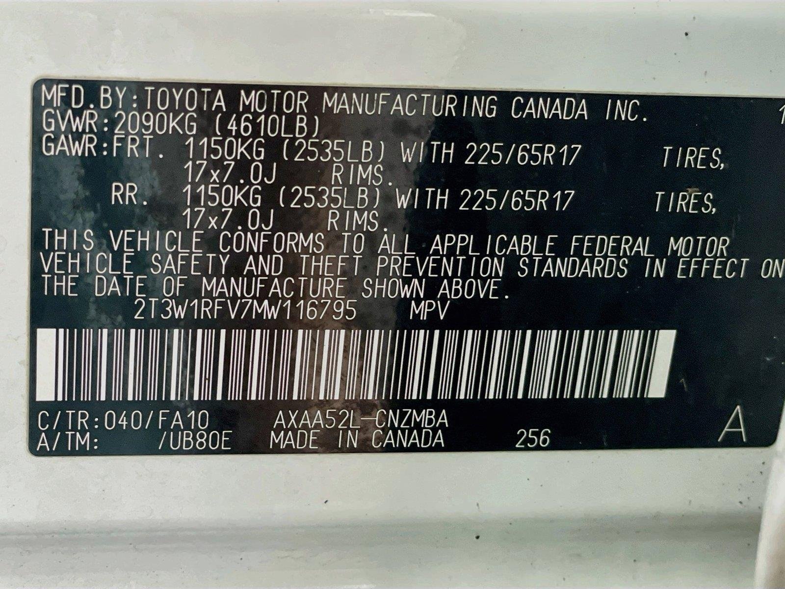 Used 2021 Super White Toyota XLE image 32