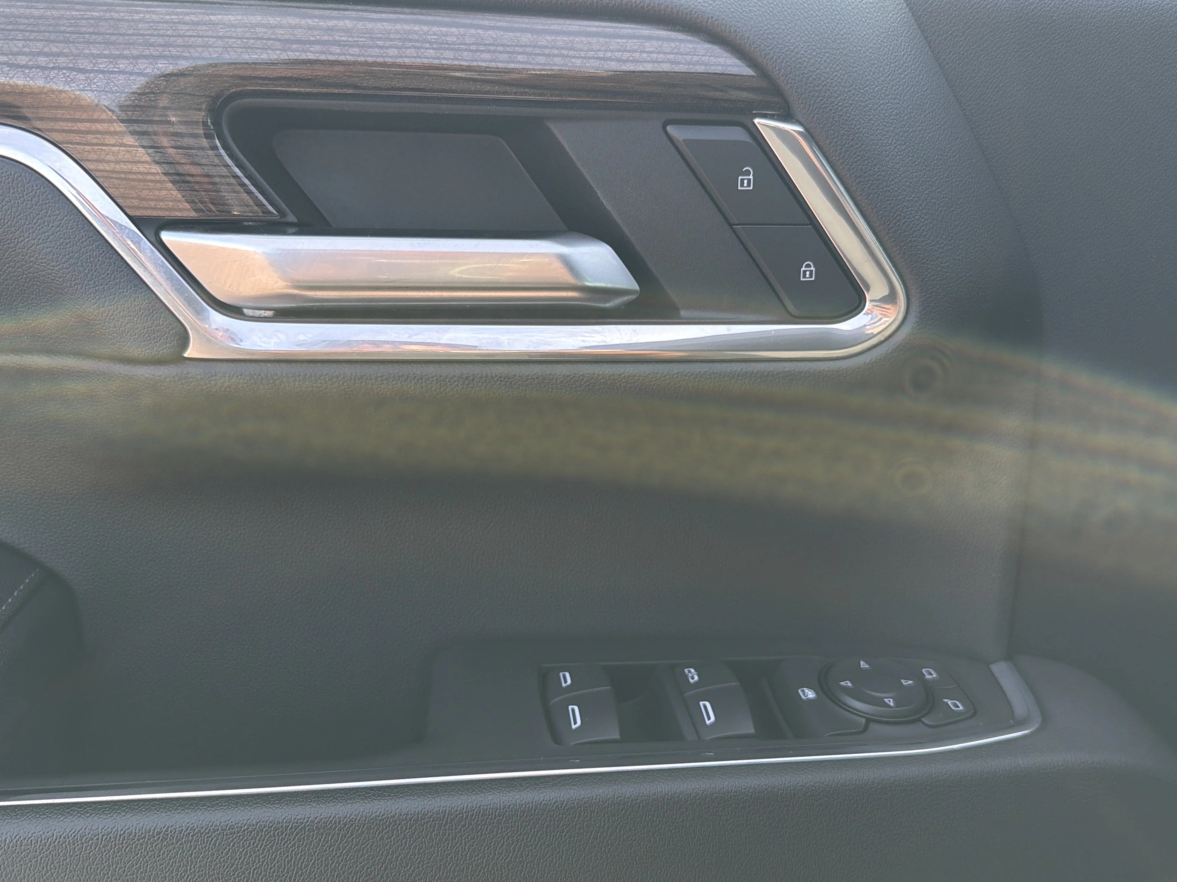 Used 2024 Dark Ash Metallic Chevrolet LT image 19