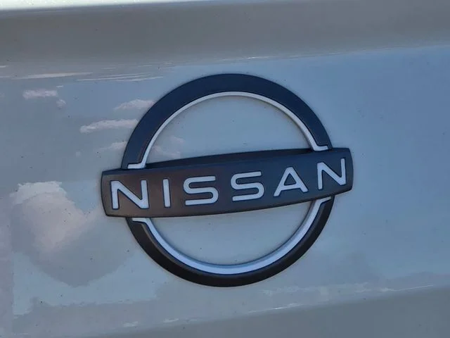 Used 2023 White Nissan 2.5 SL image 21