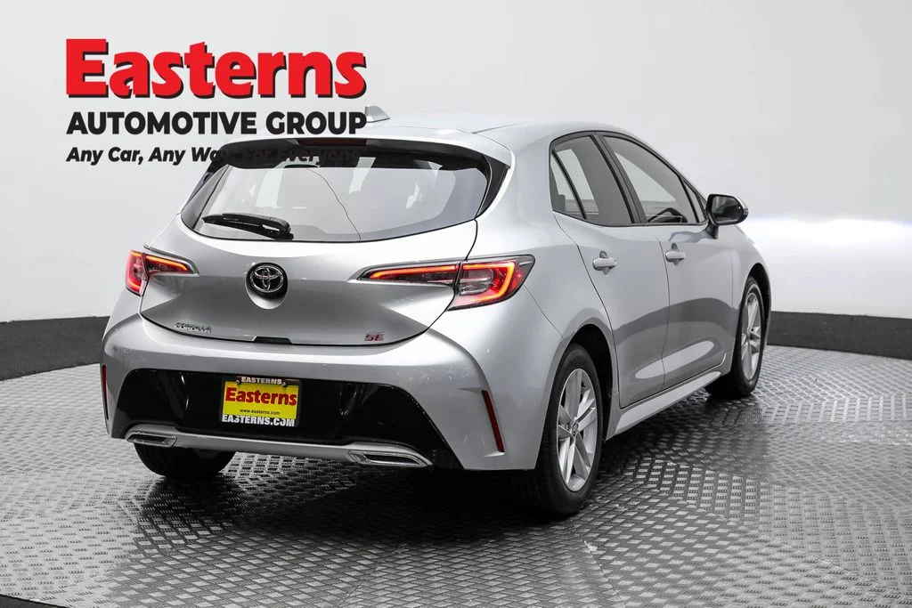 Used 2021 Silver Toyota SE image 5