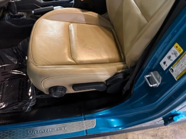 Used 2019 Bikini Pearlcoat Jeep Unlimited Rubicon image 13
