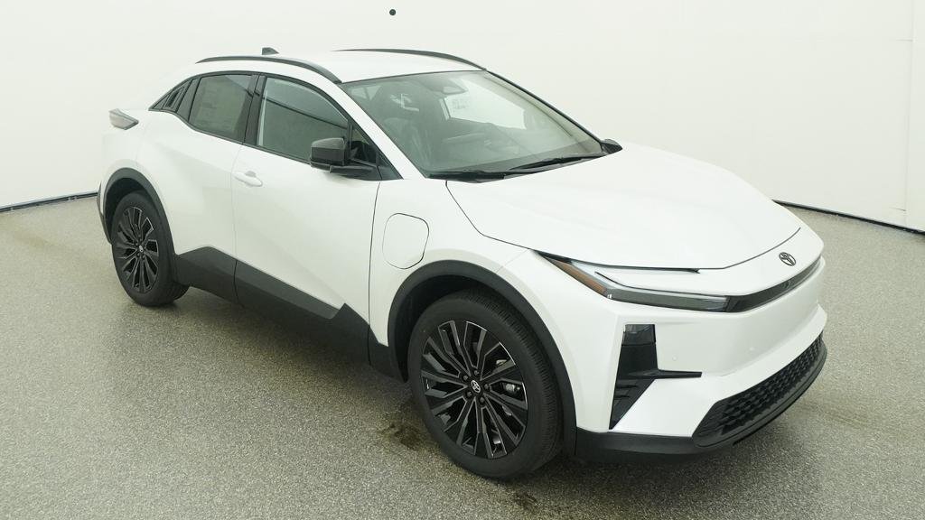 New 2026 Wind Chill Pearl Toyota XSE image 10