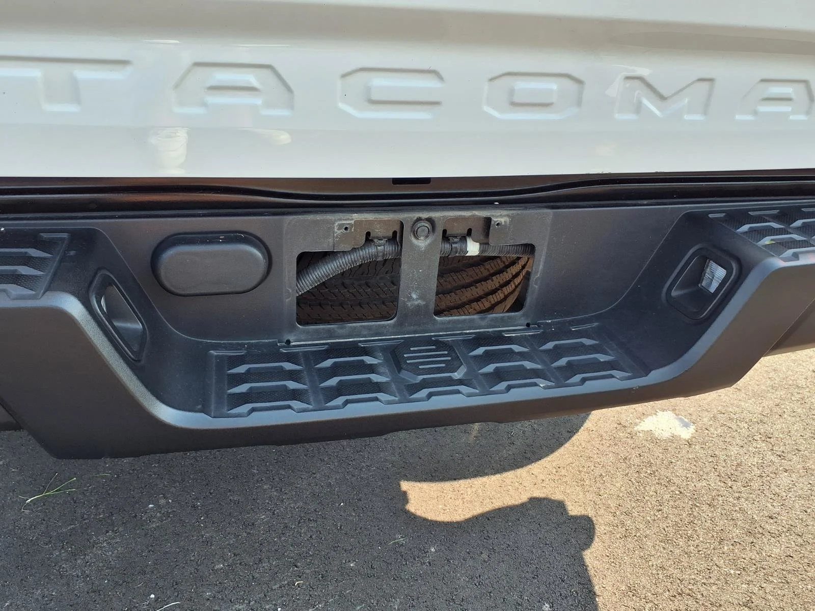 Certified Used 2022 White Toyota SR image 22