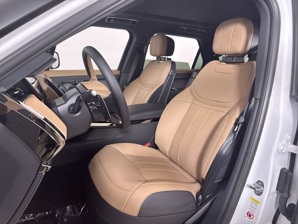 New 2026 OSTUNI PRL WHT Land Rover Dynamic SE image 11