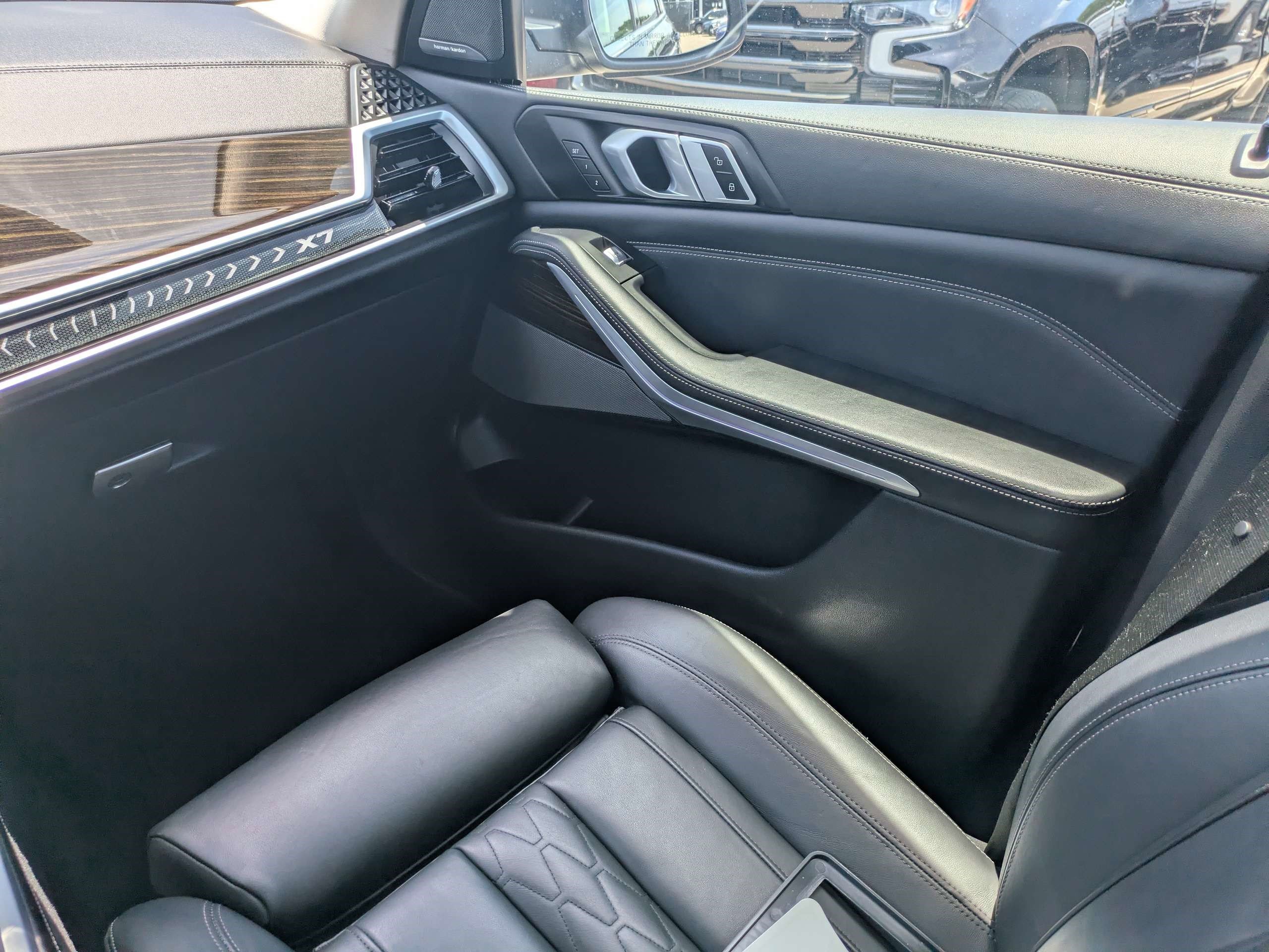 2023 BMW X7 40i - Photo 16