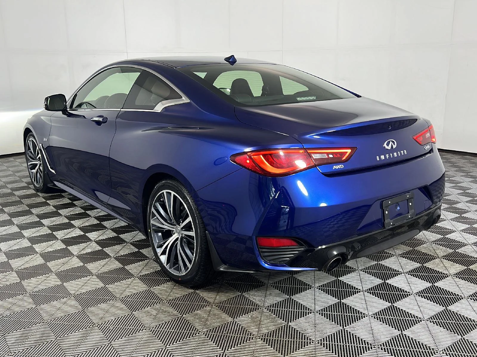 Used 2017 Iridium Blue INFINITI 3.0t Premium image 14