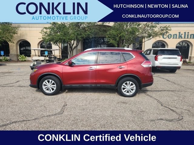 Used 2016 Red Nissan SV image 1