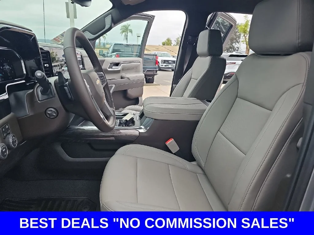 2026 Chevrolet Silverado 1500 LTZ - Photo 14